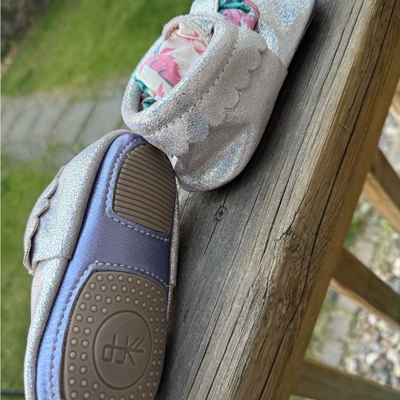 Freshly picked Purple metallic Mary Jane moccasins - Picture 4 of 4